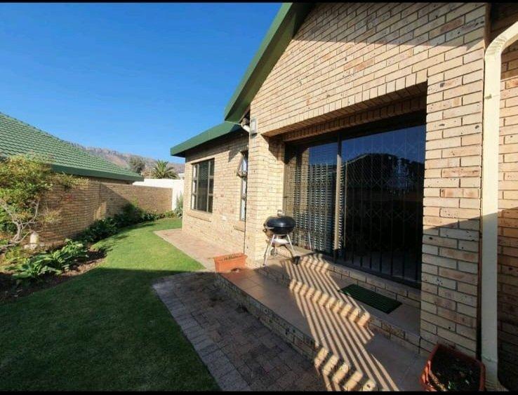 2 Bedroom Property for Sale in Harrismith Free State